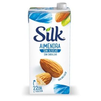 Silk Almond Milk (1 qt)